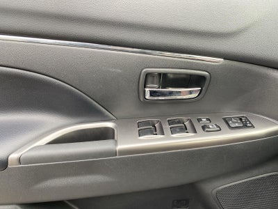 2025 Mitsubishi Outlander Sport SE