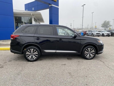 2020 Mitsubishi Outlander ES