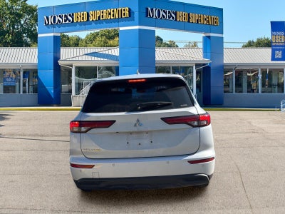 2022 Mitsubishi Outlander ES