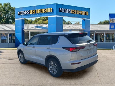 2022 Mitsubishi Outlander ES