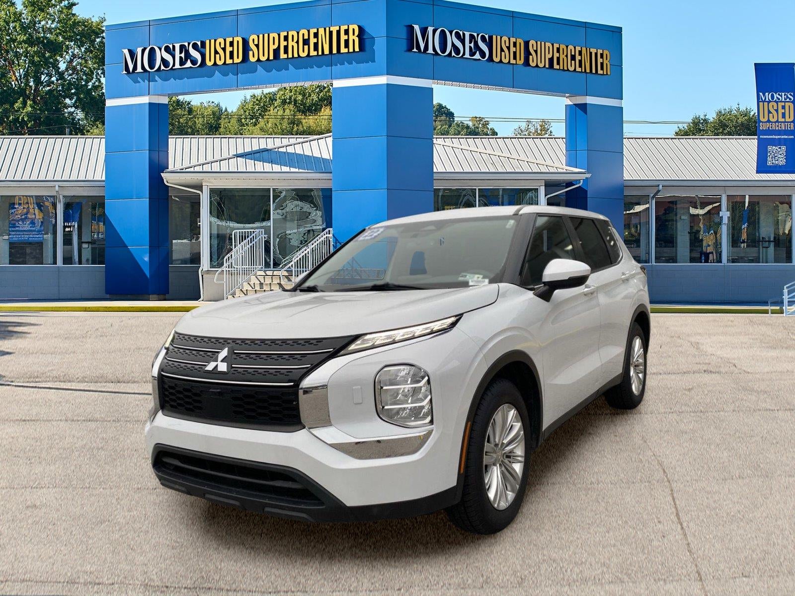 2022 Mitsubishi Outlander ES