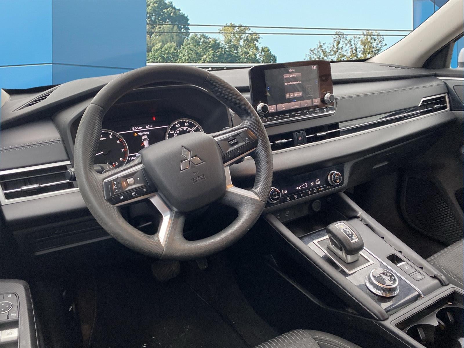 2022 Mitsubishi Outlander ES
