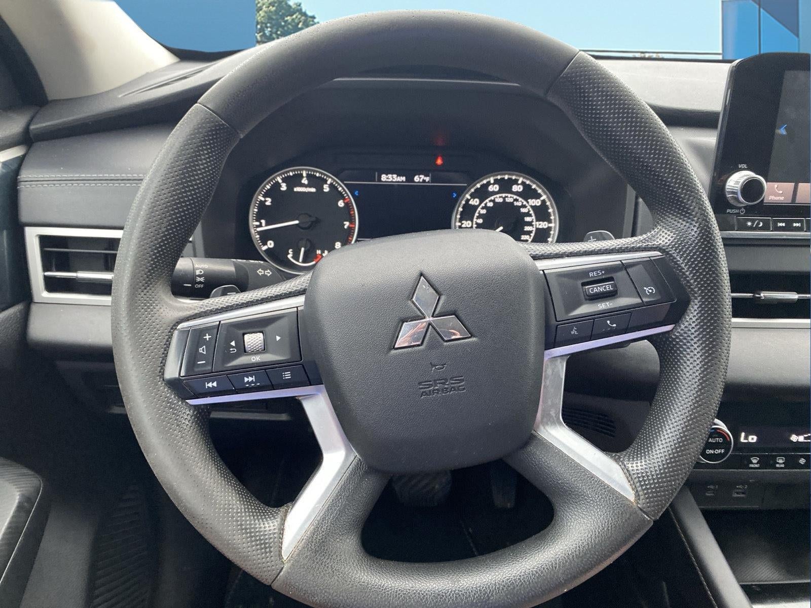 2022 Mitsubishi Outlander ES