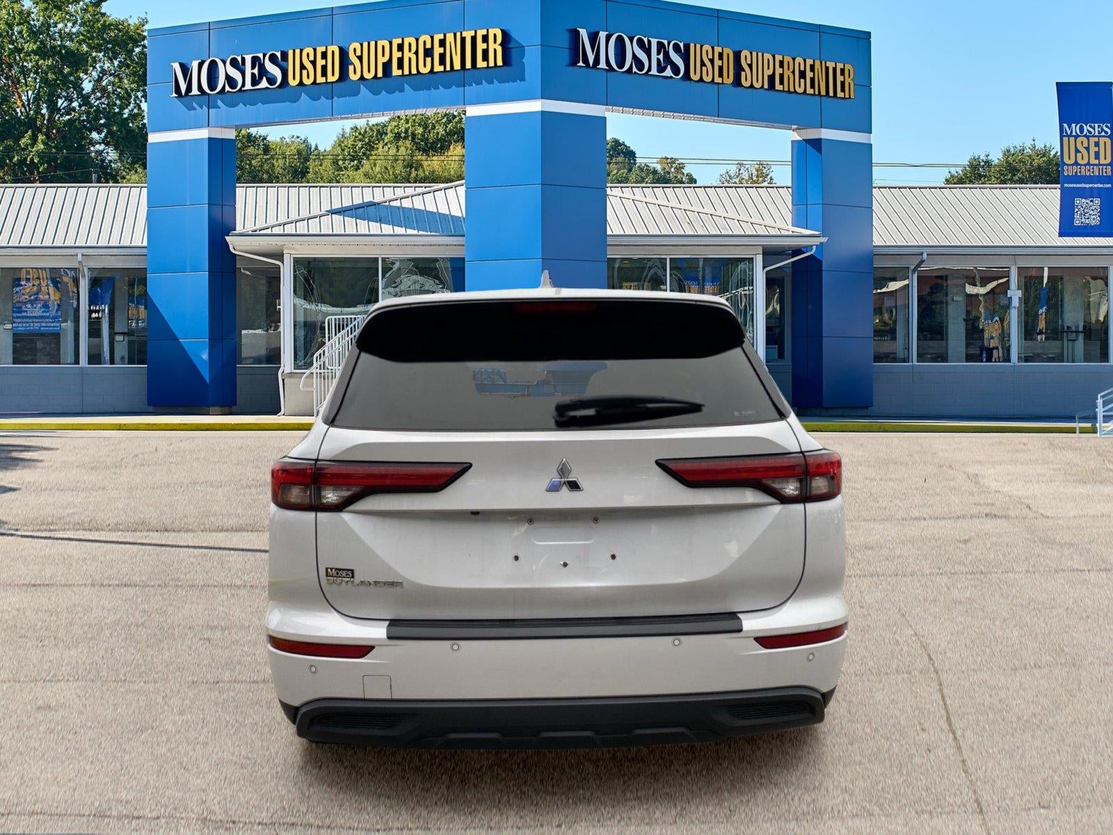 2022 Mitsubishi Outlander ES