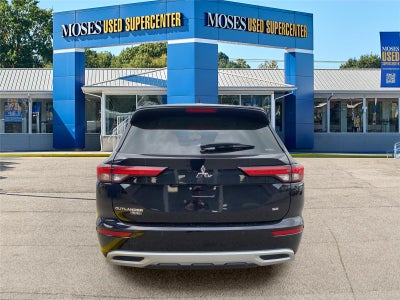 2024 Mitsubishi Outlander SE