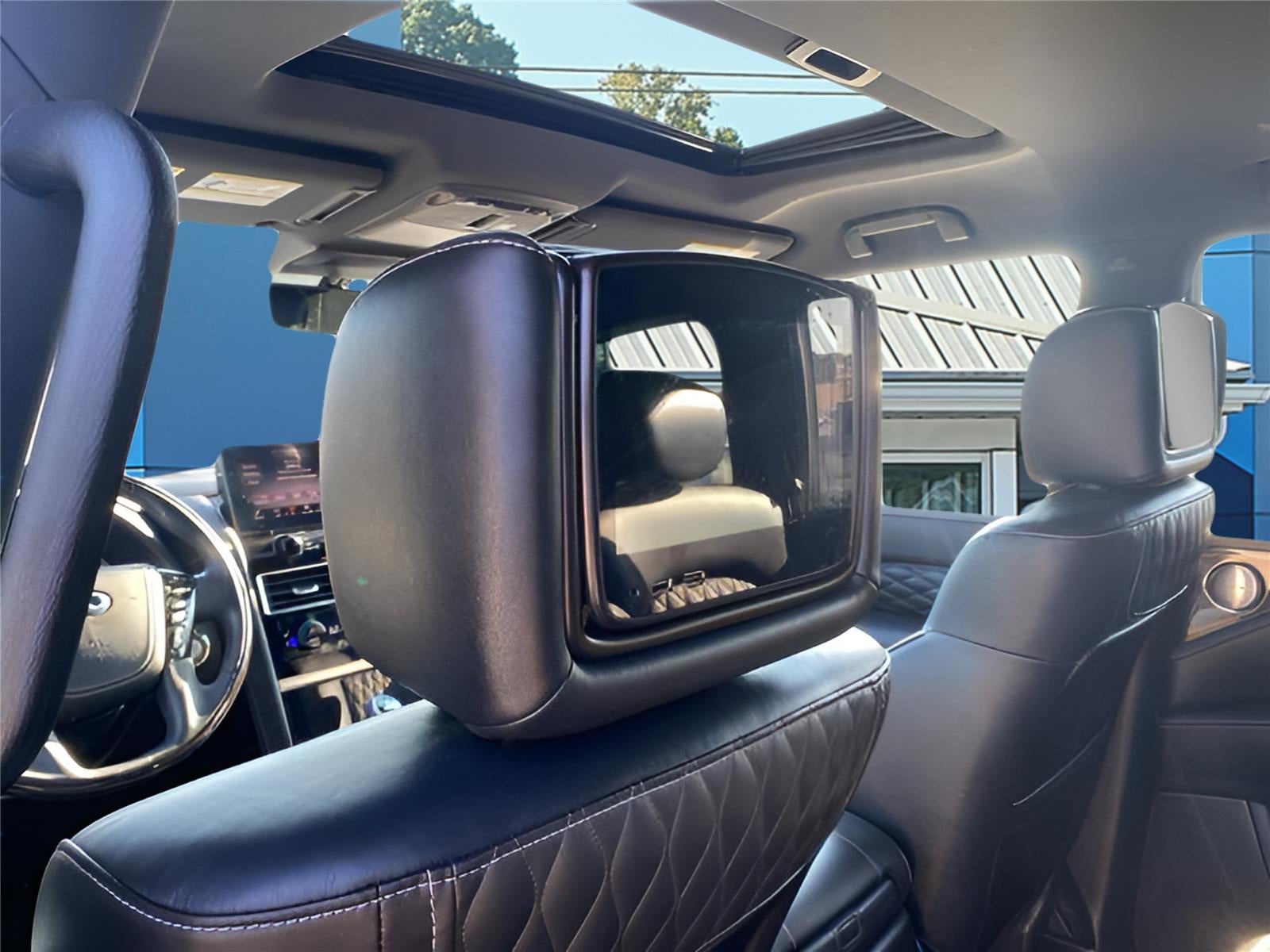2023 INFINITI QX80 SENSORY