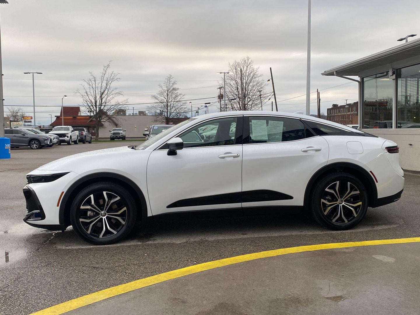 2025 Toyota Crown XLE