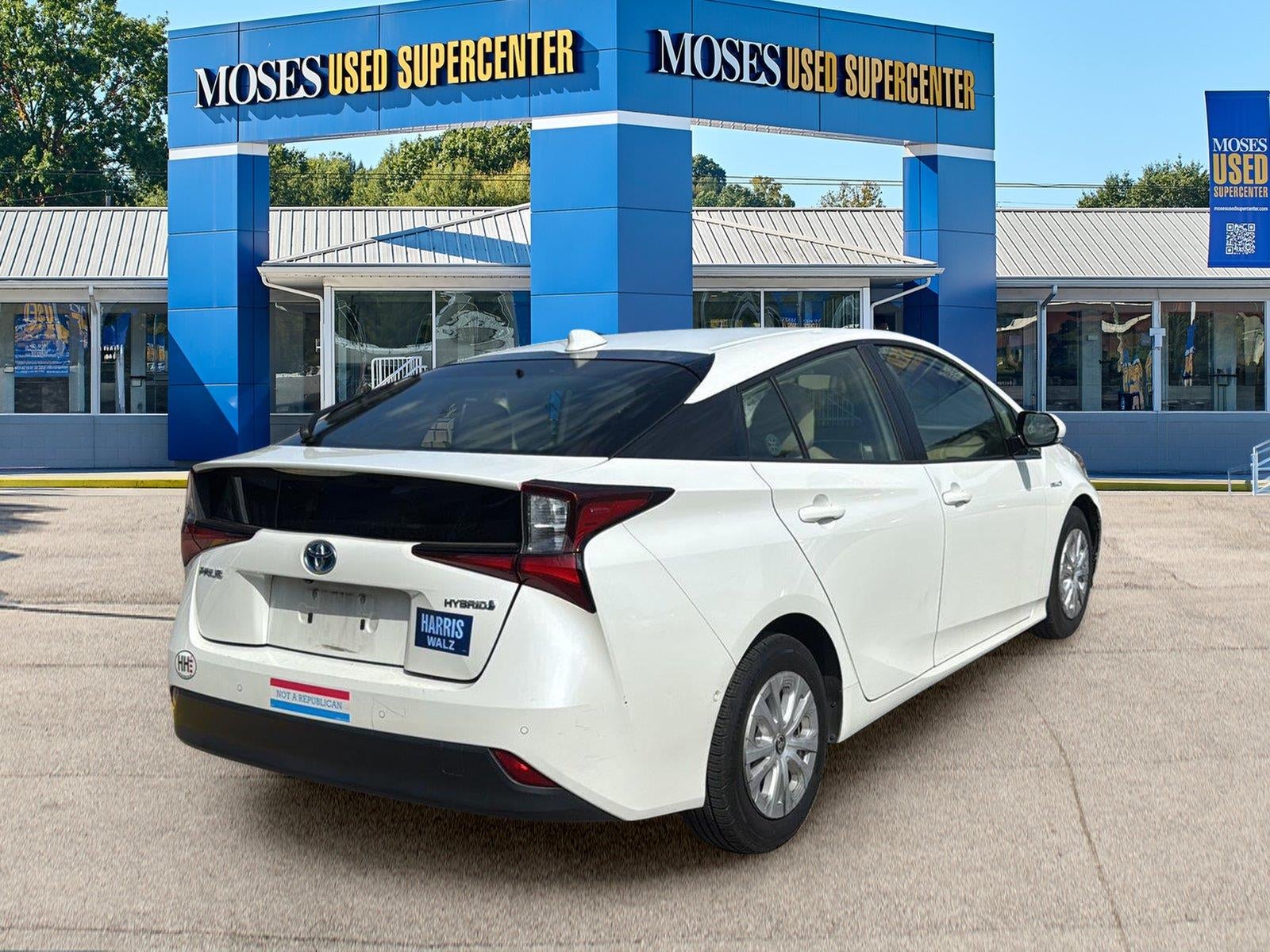 2020 Toyota Prius LE