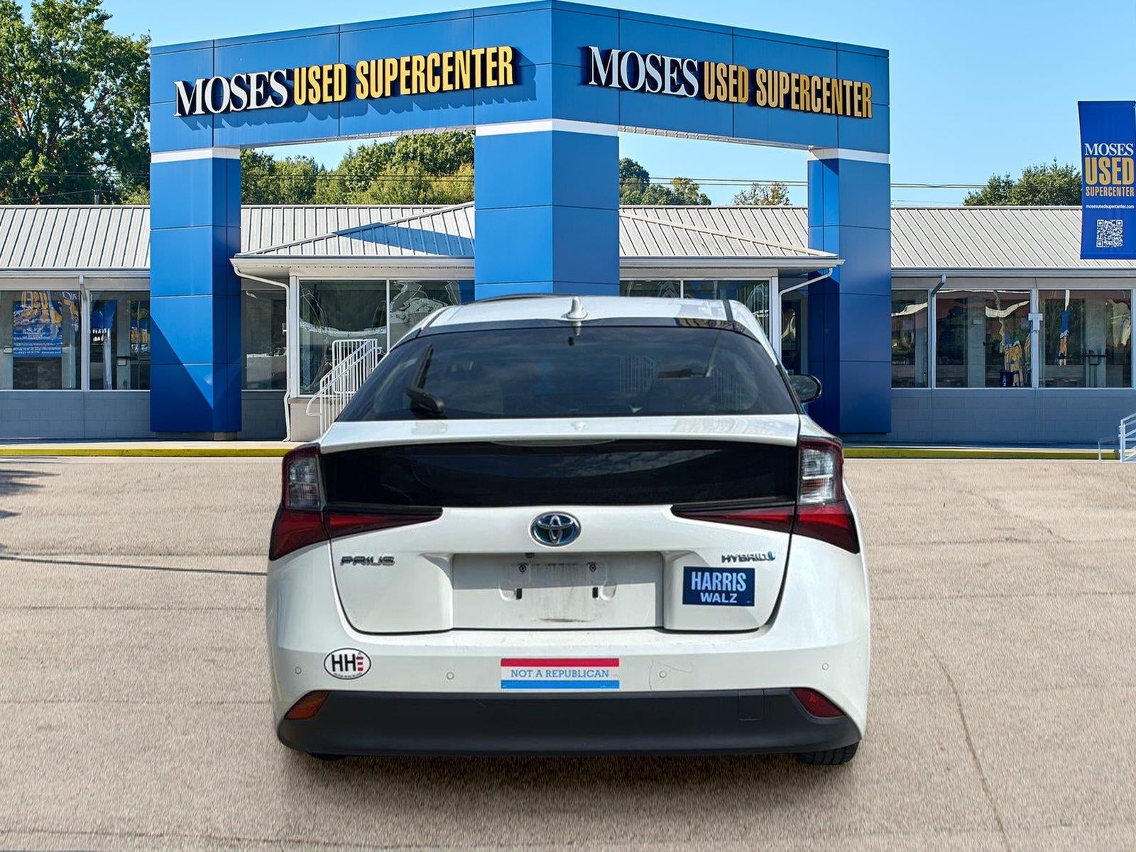2020 Toyota Prius LE