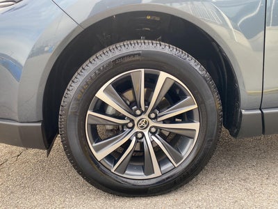 2022 Toyota Venza LE