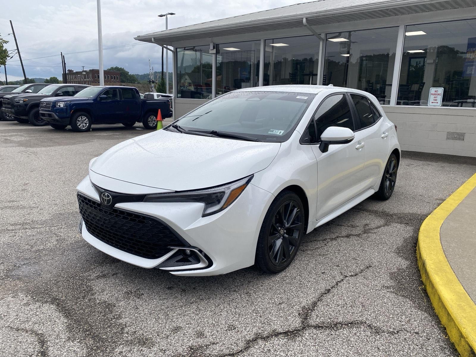 2025 Toyota Corolla Hatchback XSE