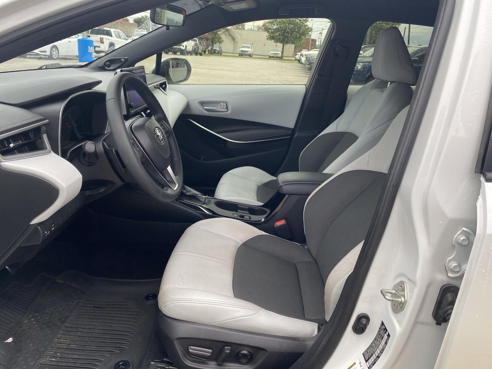 2025 Toyota Corolla Hatchback XSE