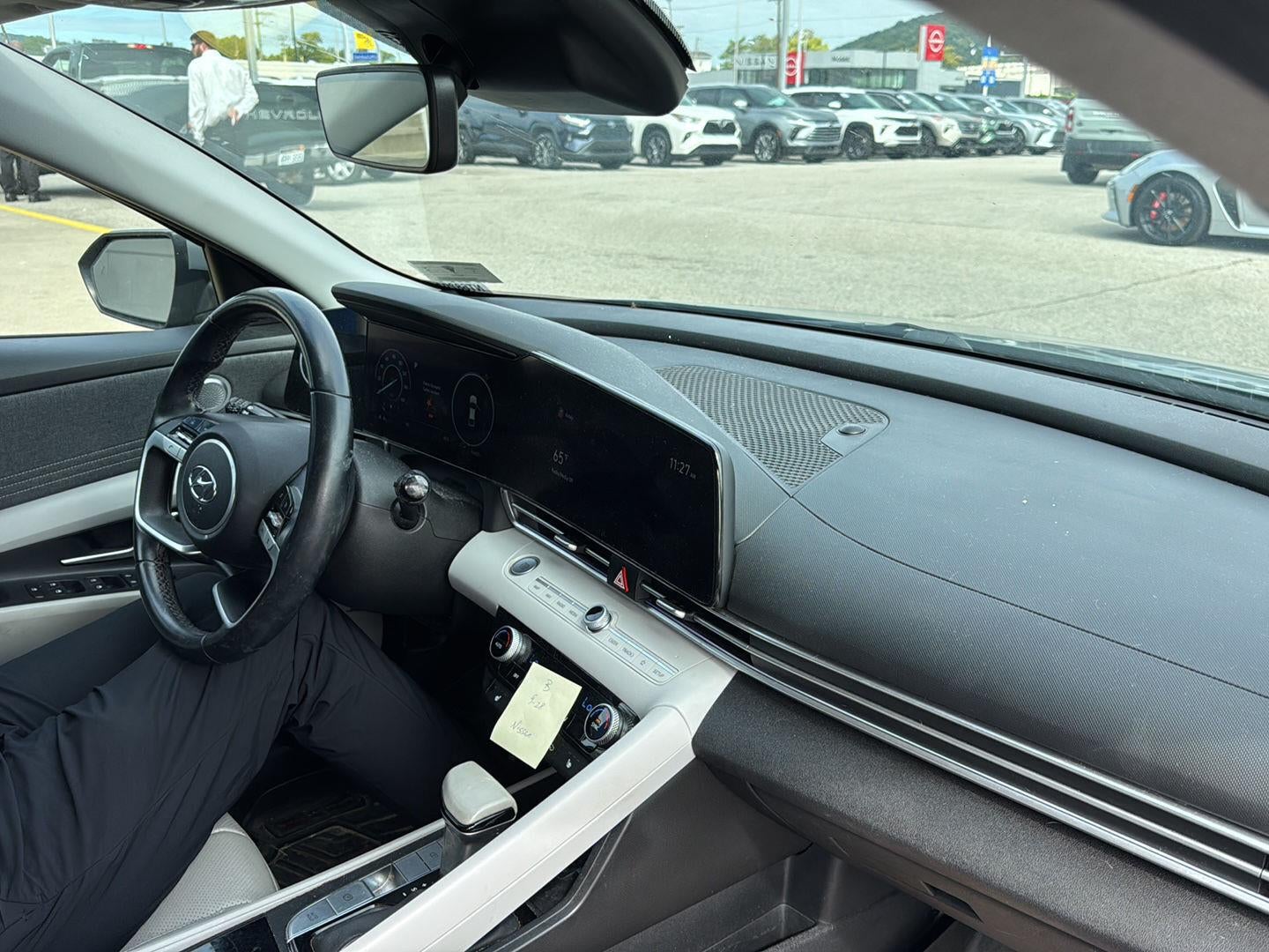 2022 Hyundai Elantra Limited