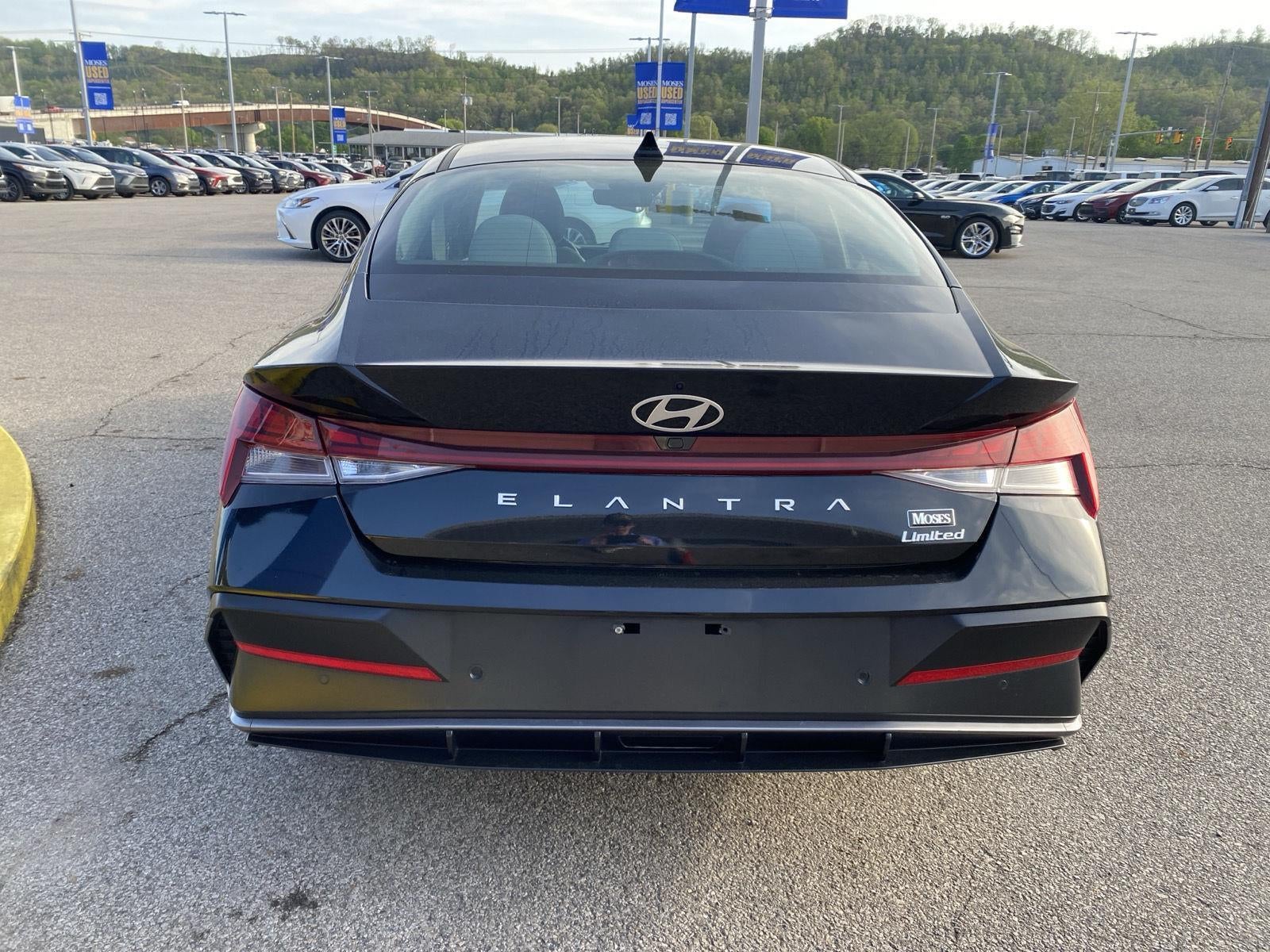 2024 Hyundai Elantra Limited