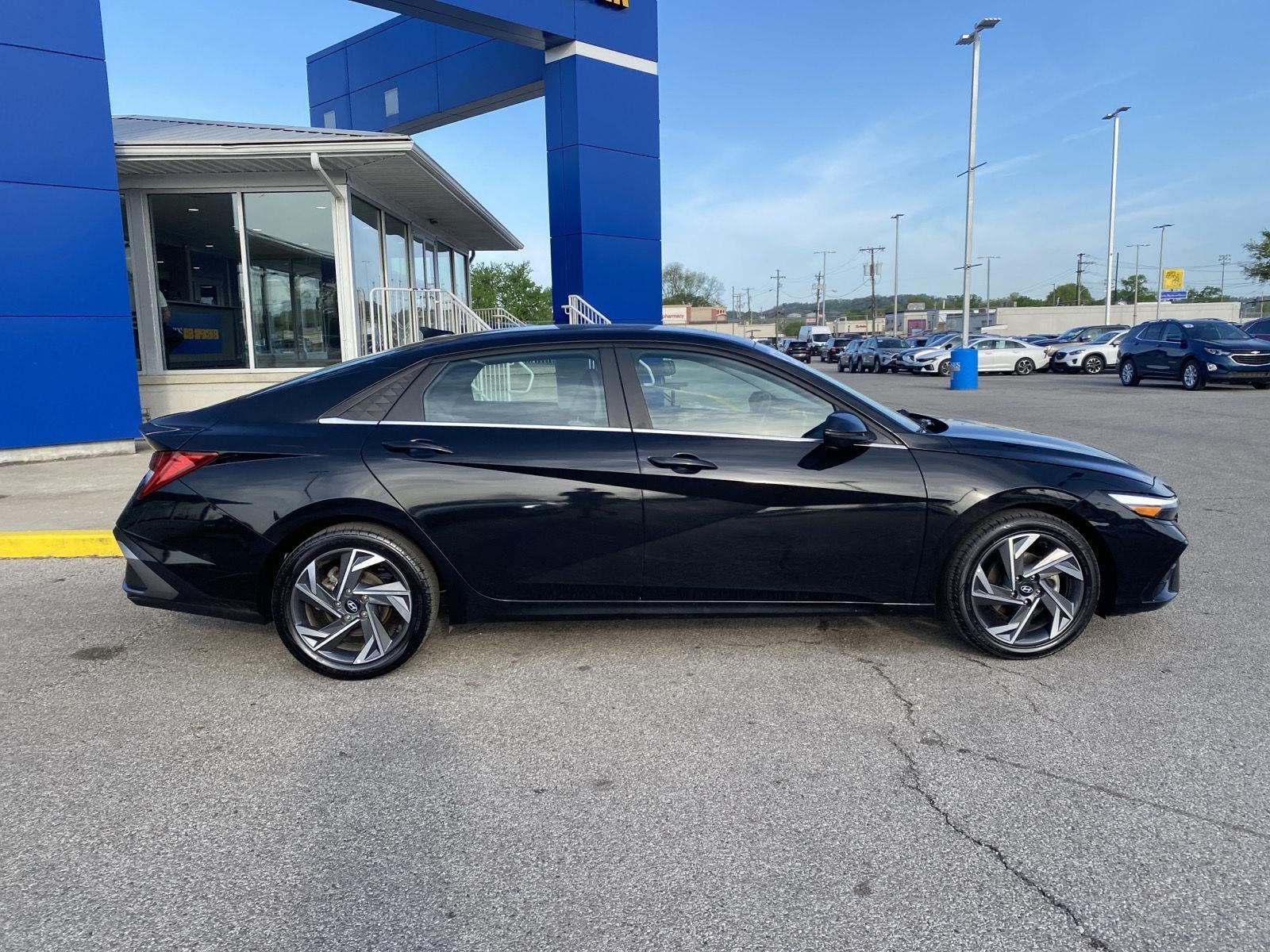 2024 Hyundai Elantra Limited