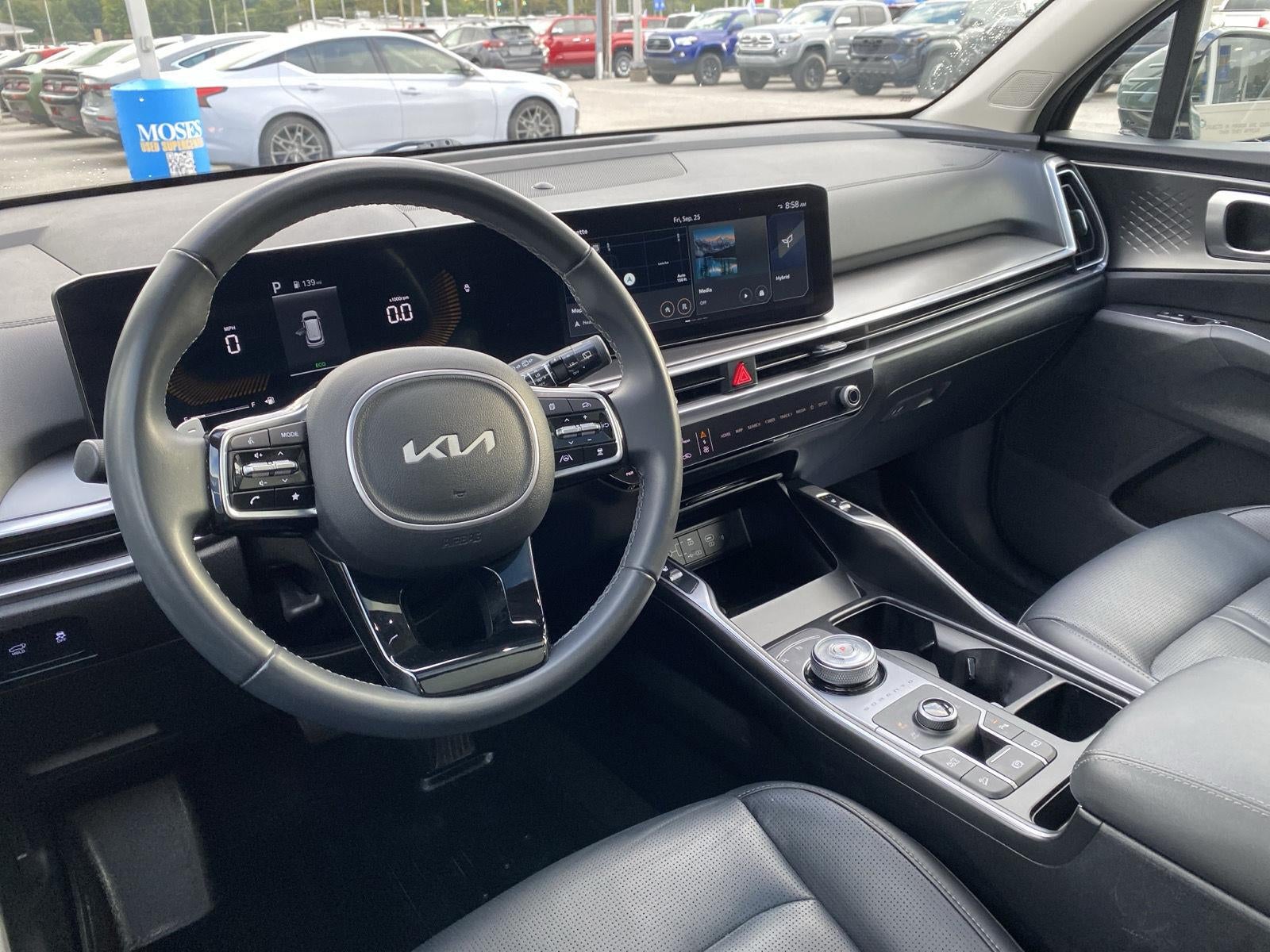 2025 Kia Sorento Hybrid SUV