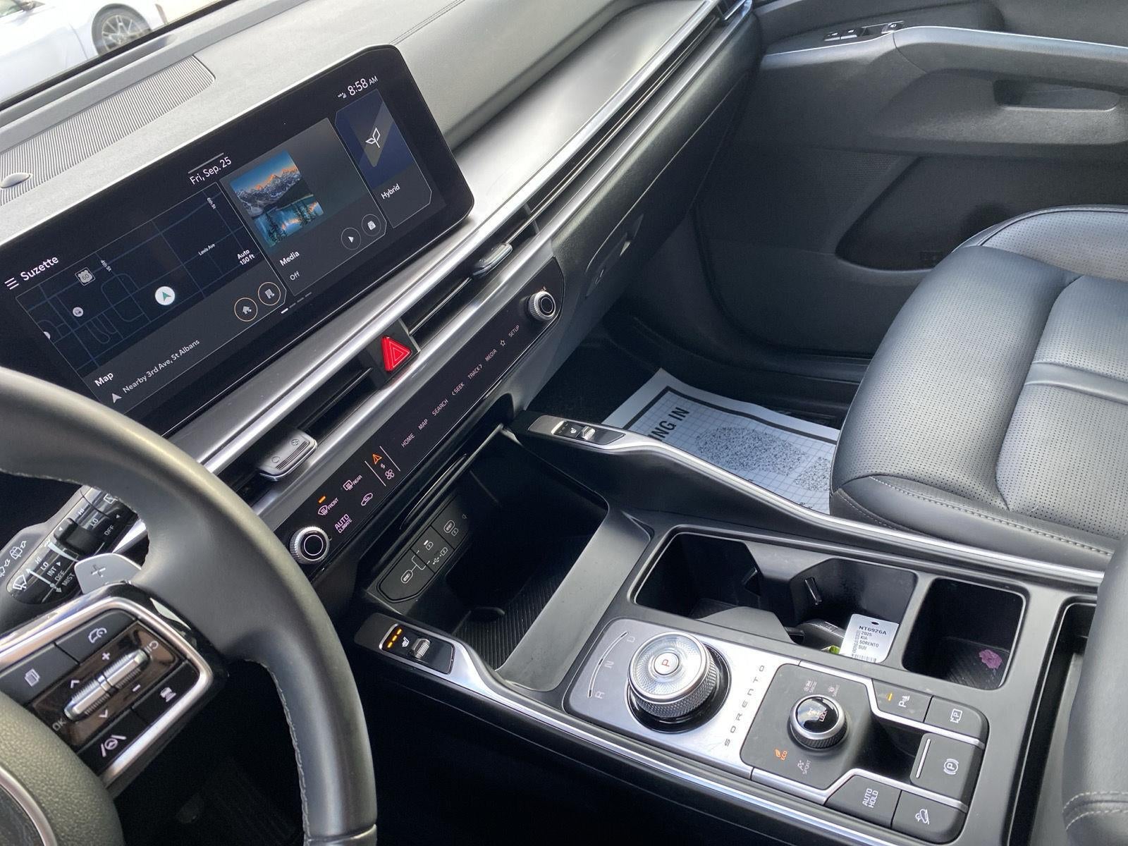 2025 Kia Sorento Hybrid SUV