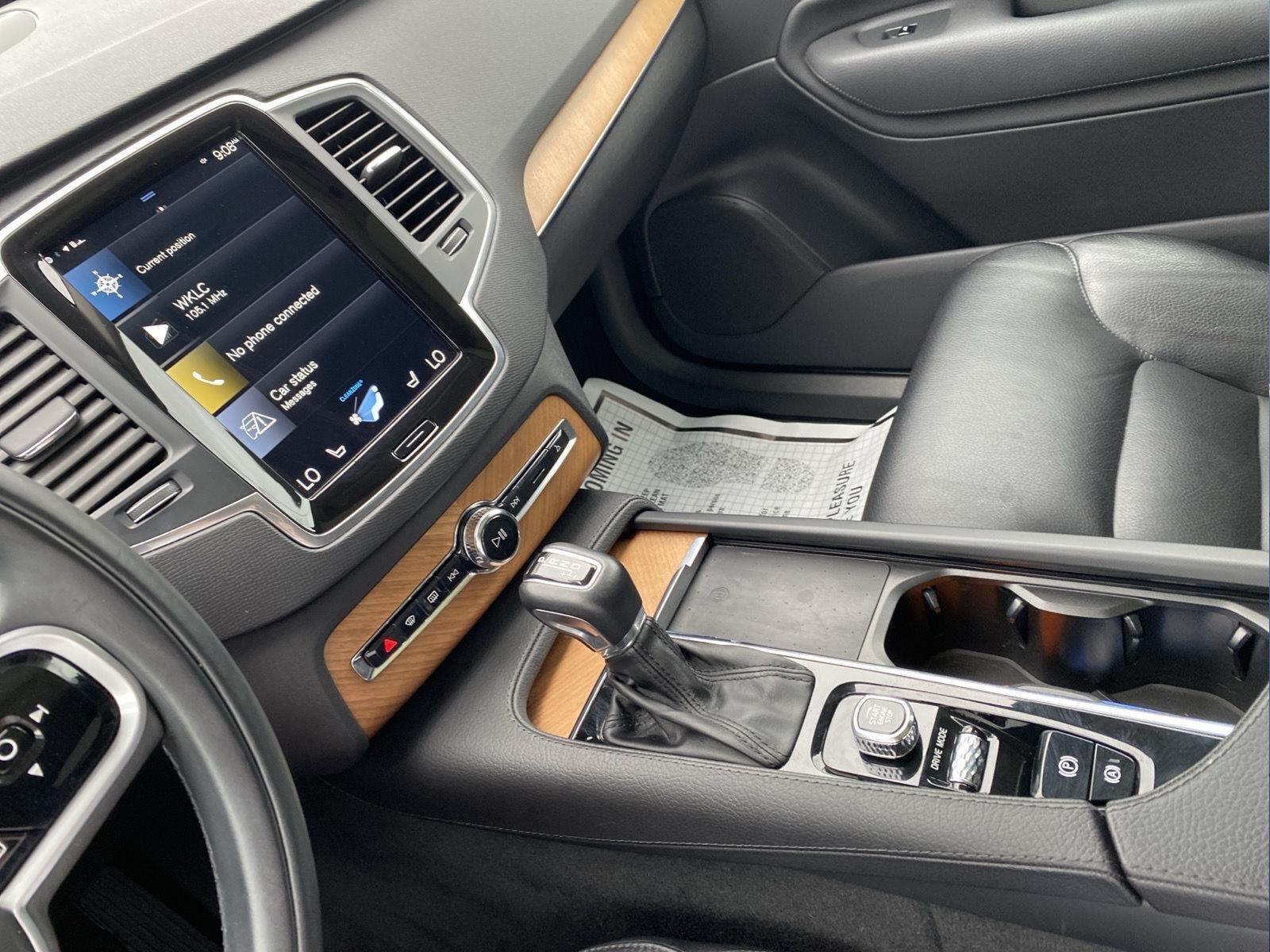 2021 Volvo XC90 Momentum