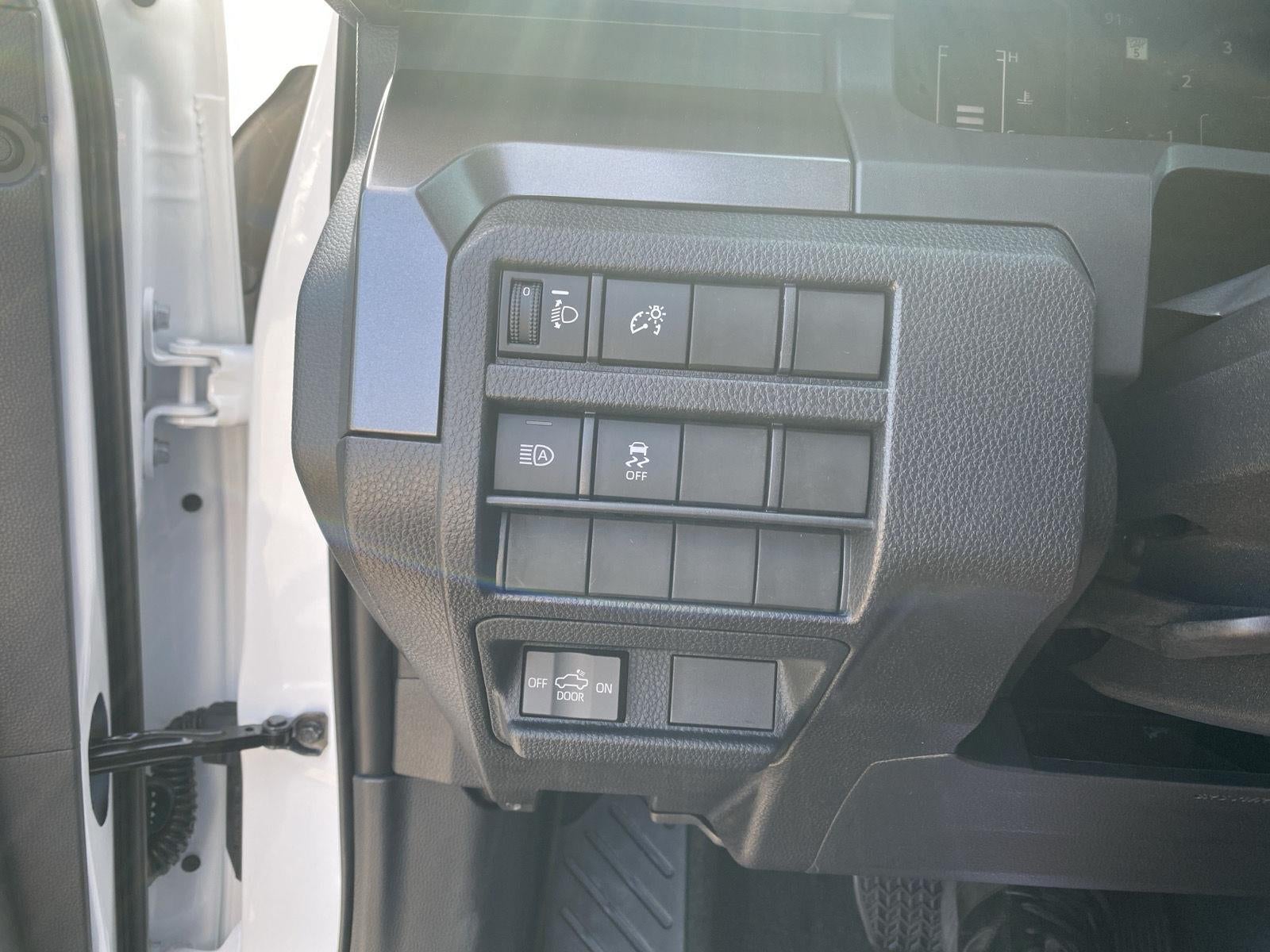 2026 Toyota TACOMA 4WD SR5 DOUBLE CAB 5' BED AT