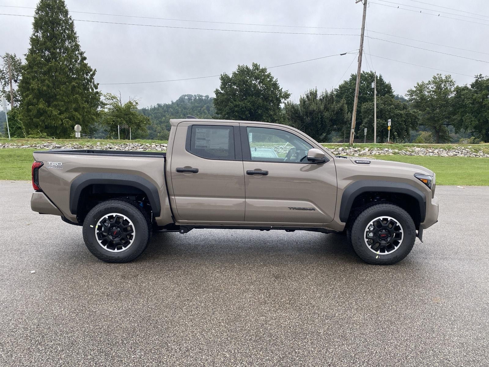 2026 Toyota Tacoma TRD Off-Road HV