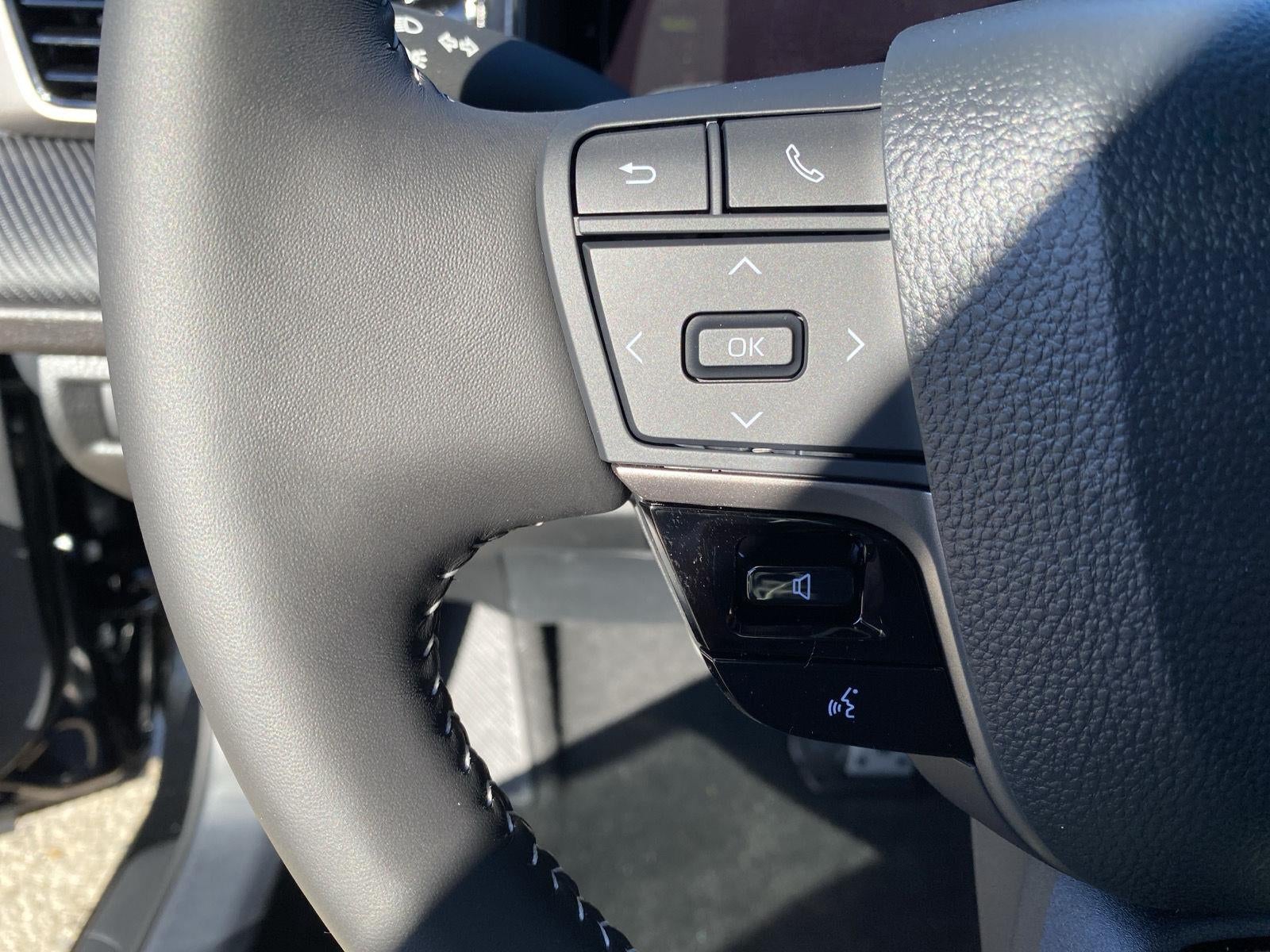 2027 Toyota CAMRY SE AWD