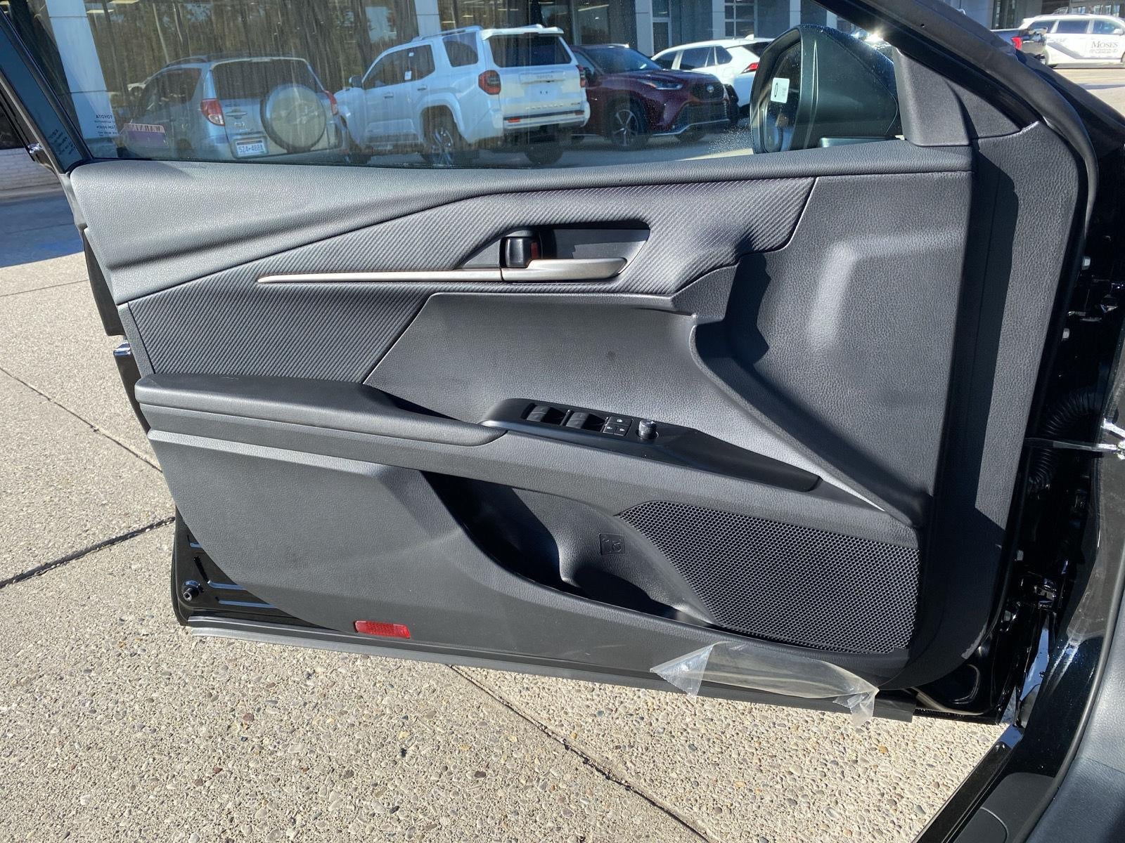 2027 Toyota CAMRY SE AWD