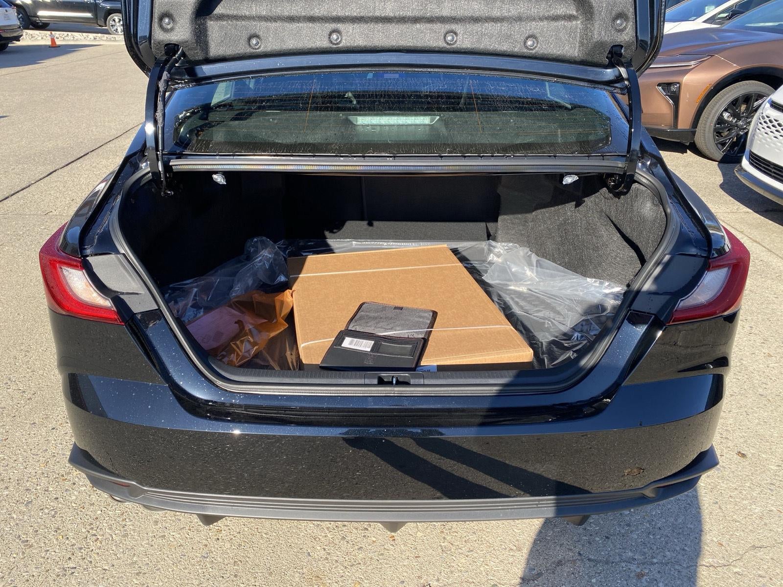2027 Toyota CAMRY SE AWD