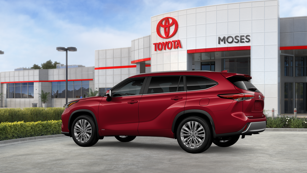2026 Toyota Highlander Hybrid Platinum