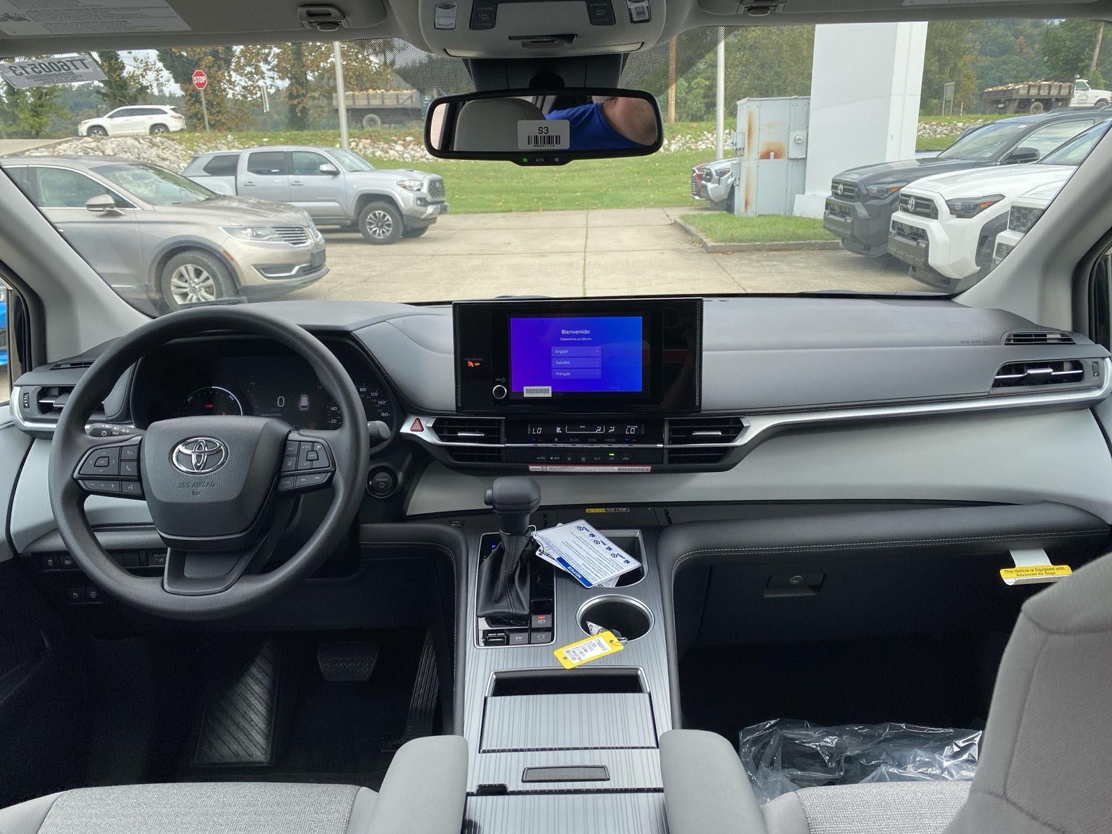 2026 Toyota Sienna LE 8-Passenger