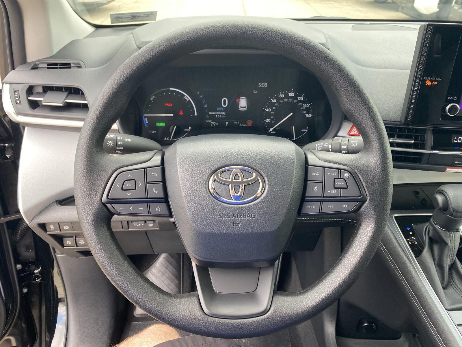 2026 Toyota Sienna LE 8-Passenger