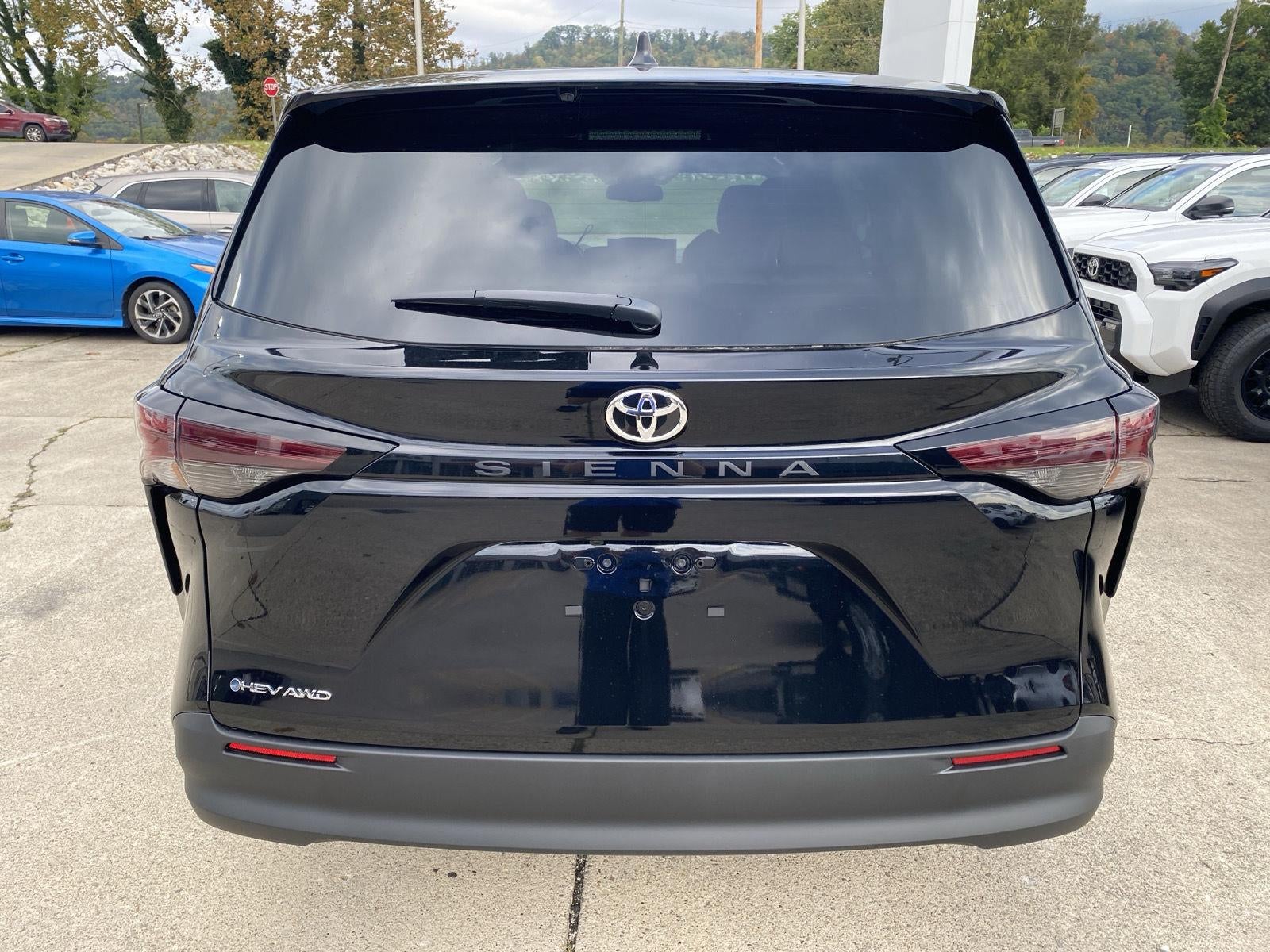 2026 Toyota Sienna LE 8-Passenger