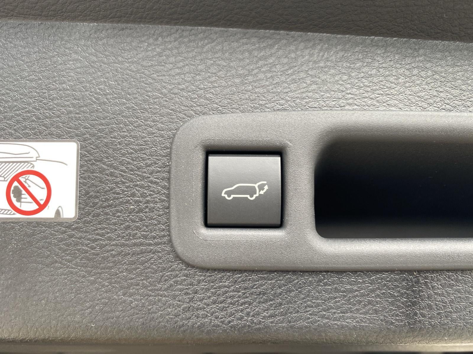 2026 Toyota Sienna LE 8-Passenger