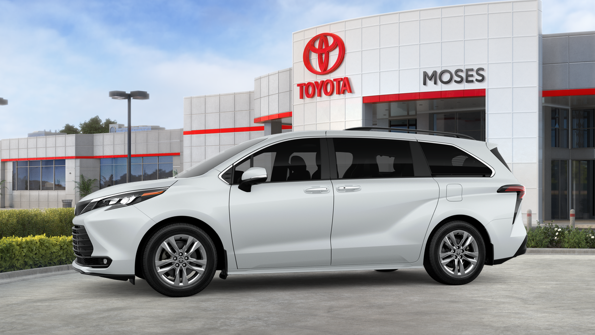 2026 Toyota Sienna XLE 7-Passenger