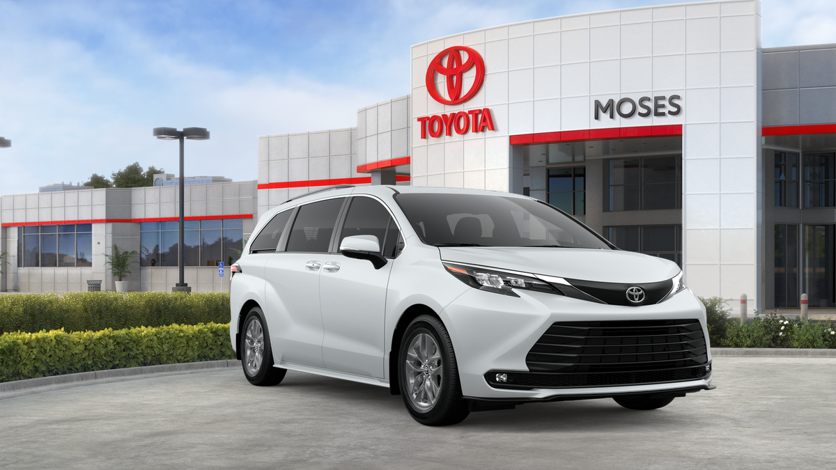2026 Toyota Sienna XLE 7-Passenger