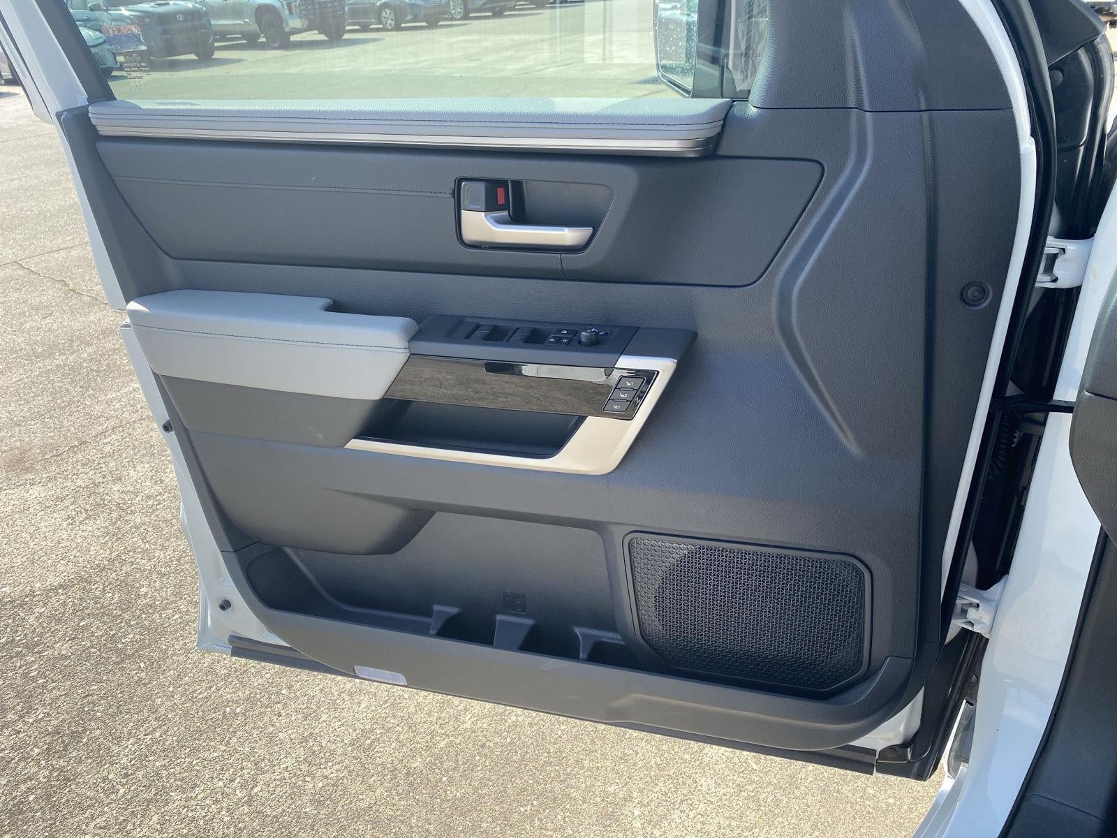 2026 Toyota Tundra 4Wd LIMITED CREWMAX 5.5' BED