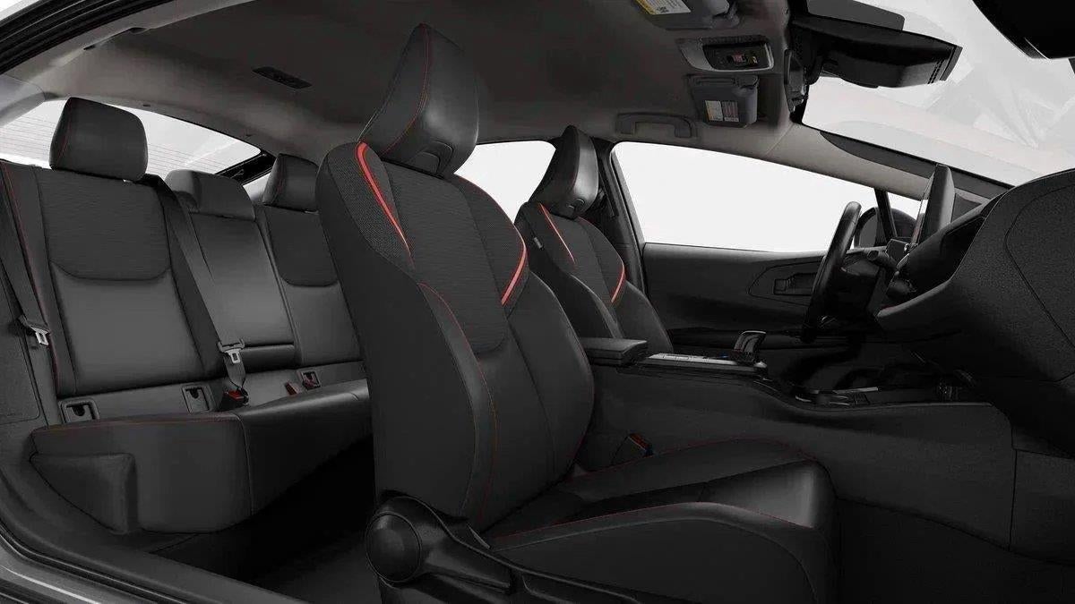 2026 Toyota Prius Plug-in Hybrid SE