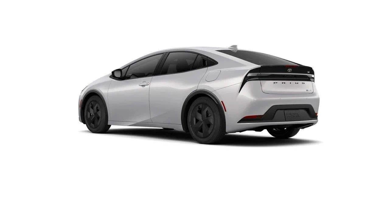 2026 Toyota Prius Plug-in Hybrid SE