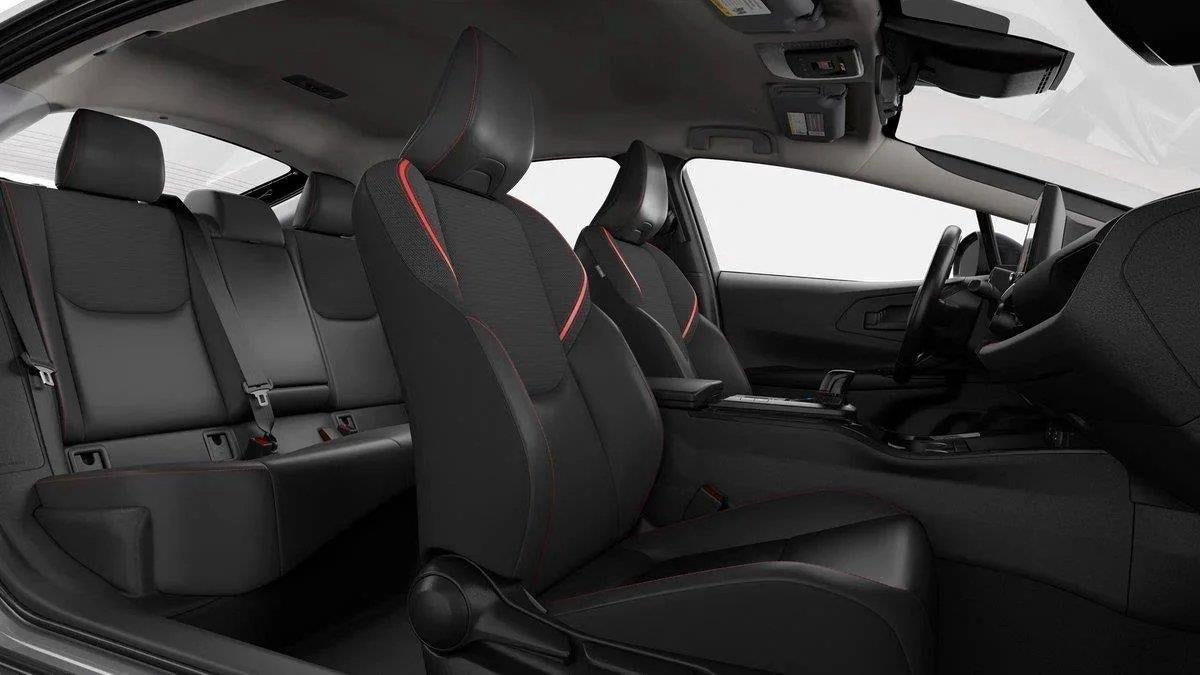 2026 Toyota Prius Plug-in Hybrid SE