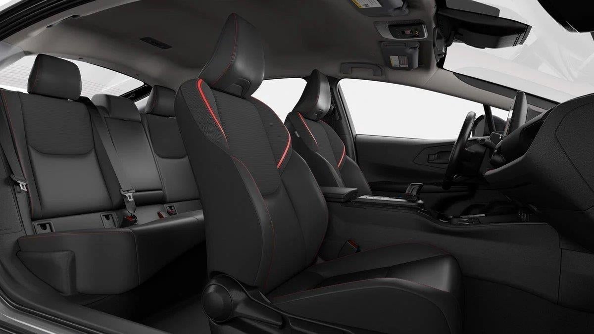 2026 Toyota Prius Plug-in Hybrid SE