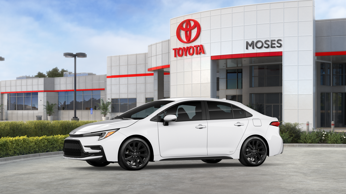 2026 Toyota Corolla HYBRID SE AWD