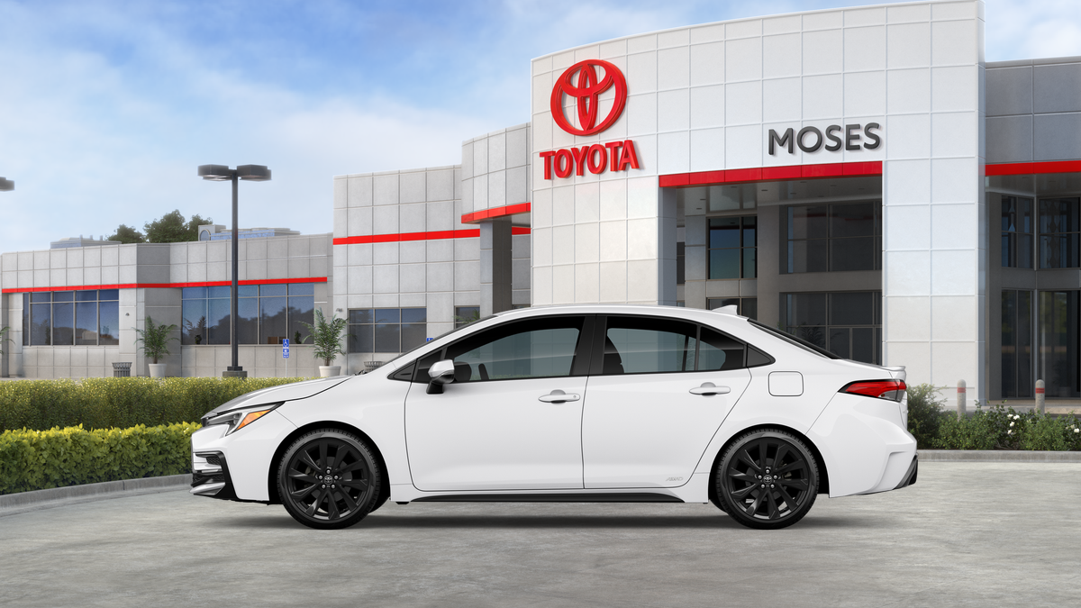 2026 Toyota Corolla HYBRID SE AWD