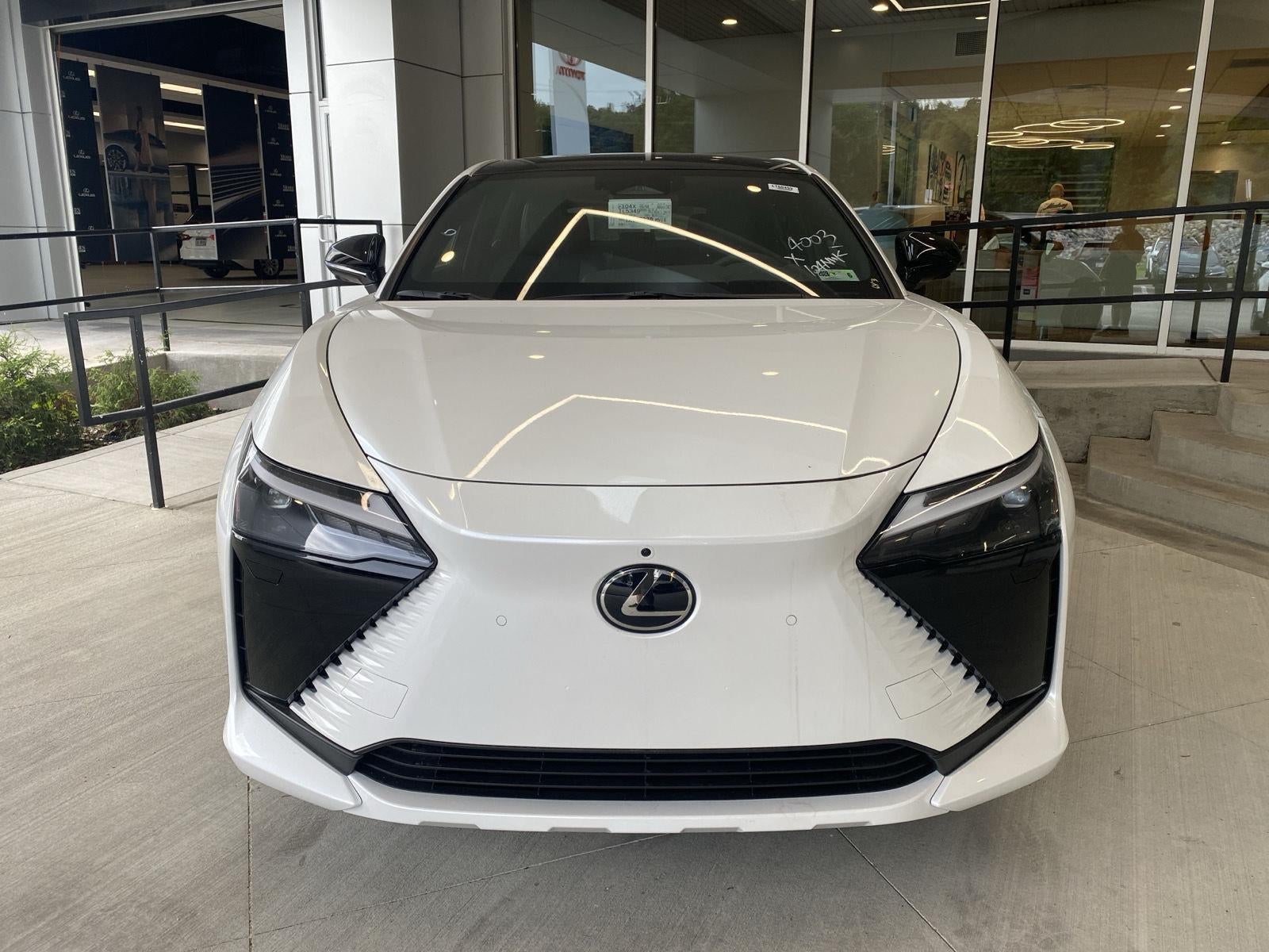 2026 Lexus RZ 450e PREMIUM AWD
