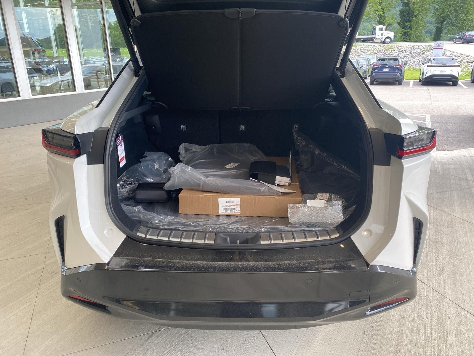 2026 Lexus RZ 450e PREMIUM AWD