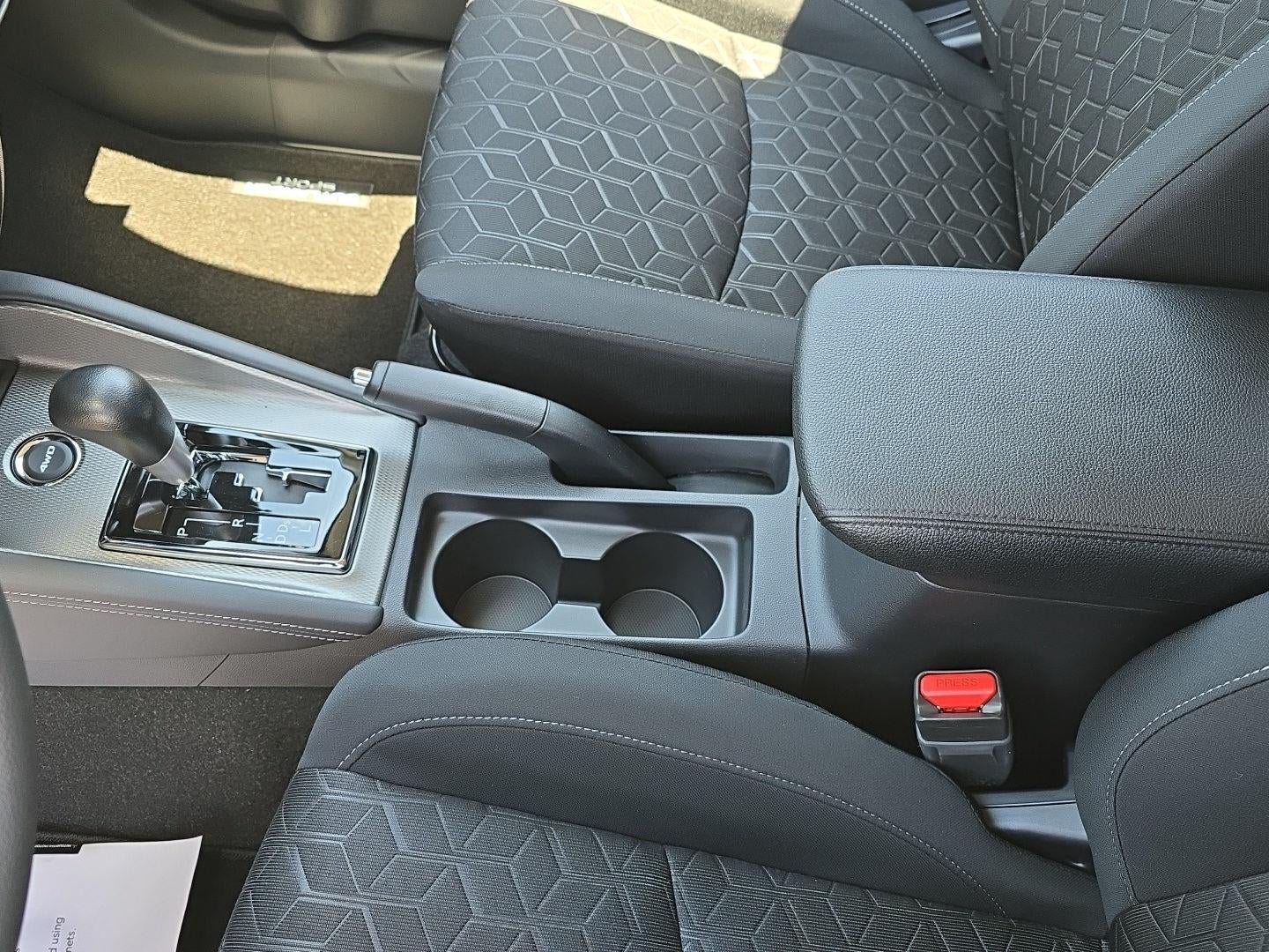 2026 Mitsubishi Outlander Sport ES