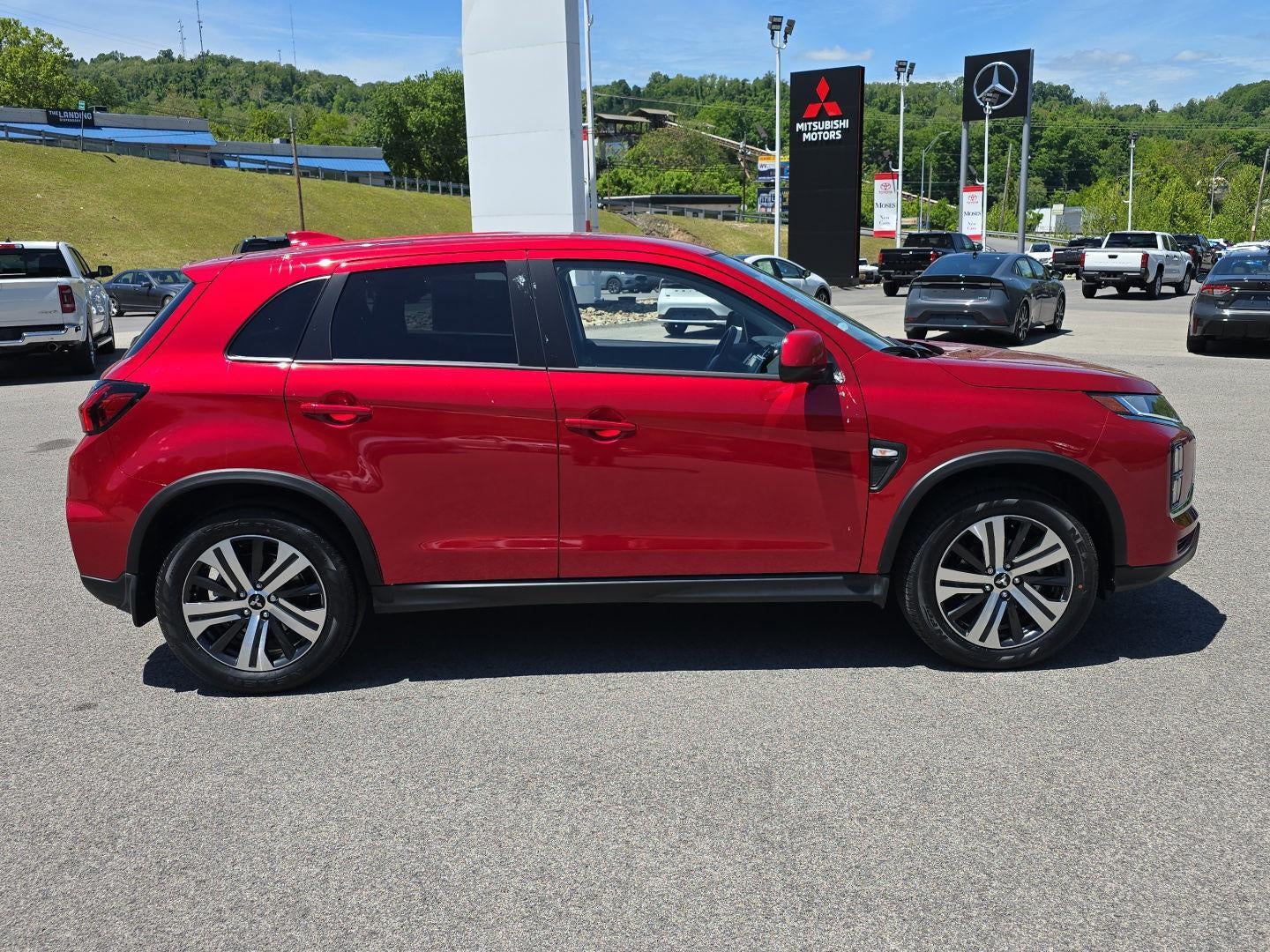 2026 Mitsubishi Outlander Sport ES
