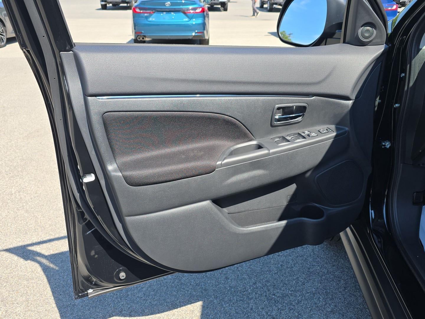 2026 Mitsubishi Outlander Sport ES