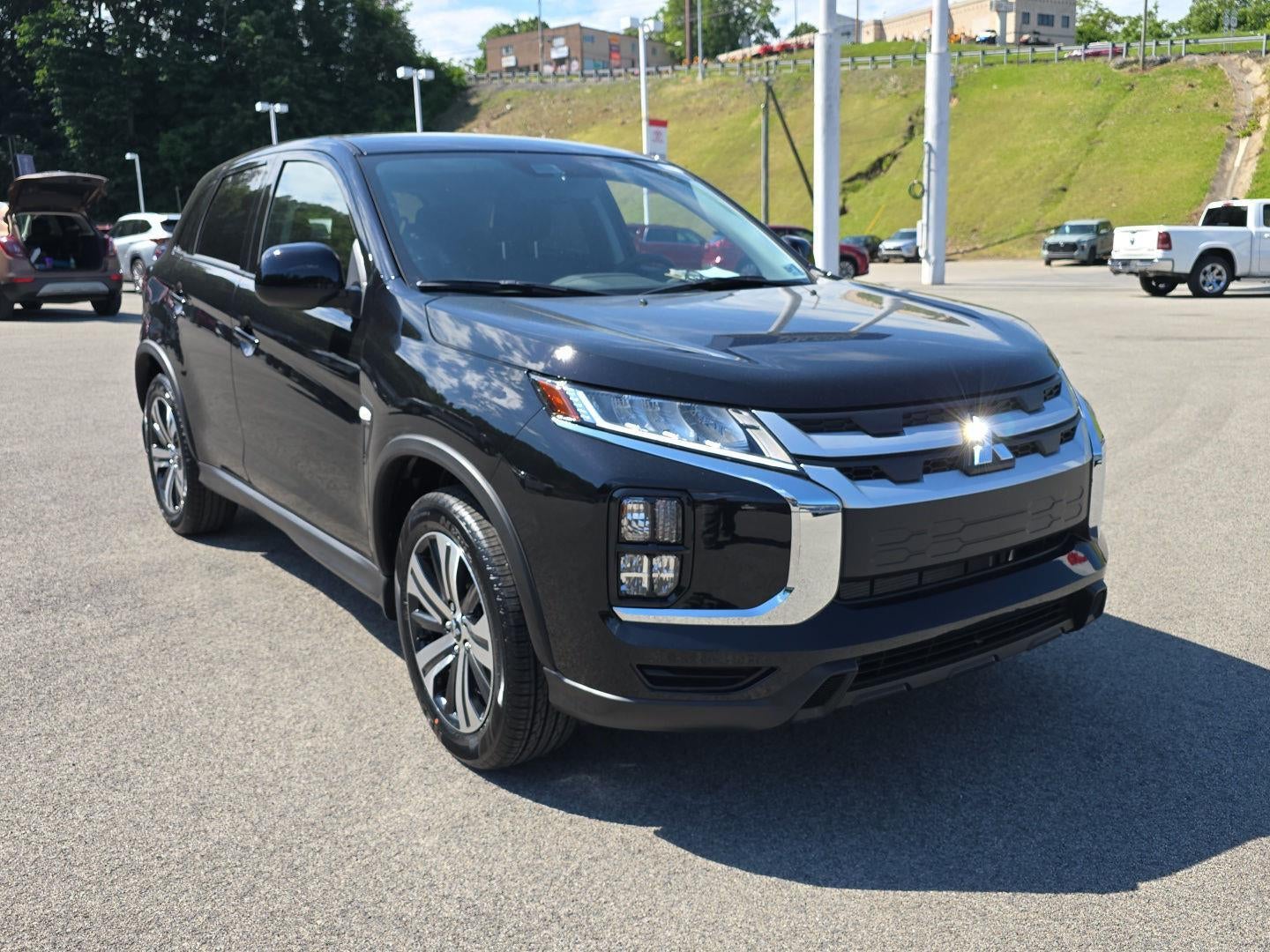 2026 Mitsubishi Outlander Sport ES