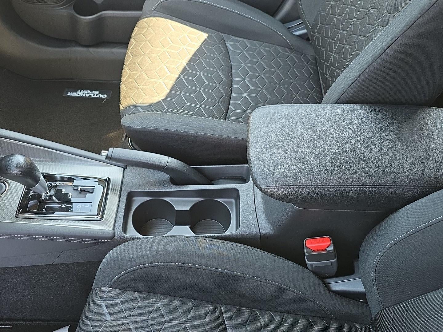 2026 Mitsubishi Outlander Sport ES