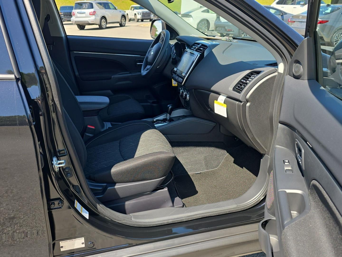 2026 Mitsubishi Outlander Sport ES