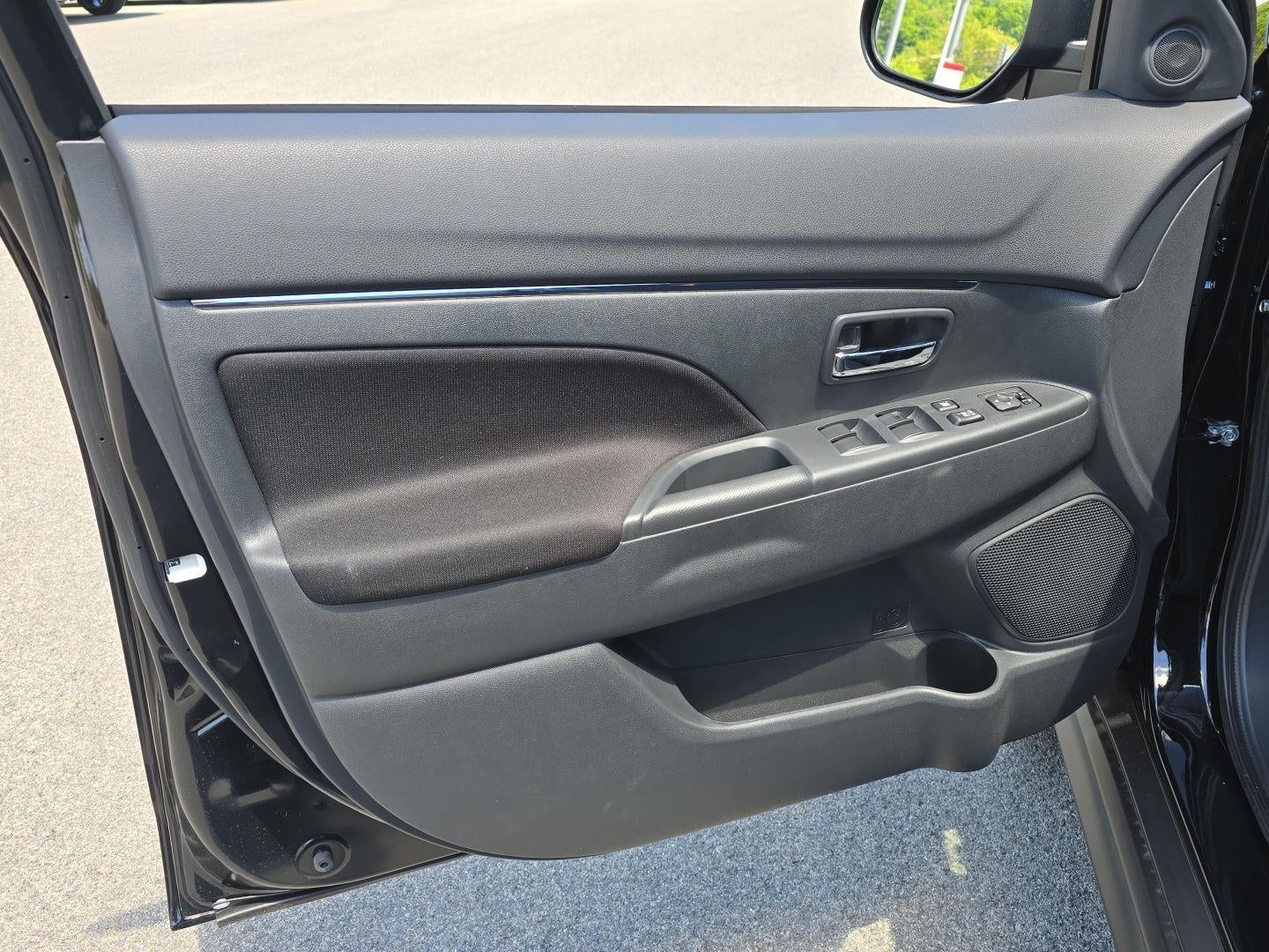 2026 Mitsubishi Outlander Sport LE
